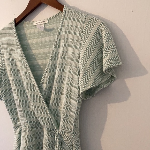 Caution To The Wind Faux Wrap Top - Picture 3 of 10